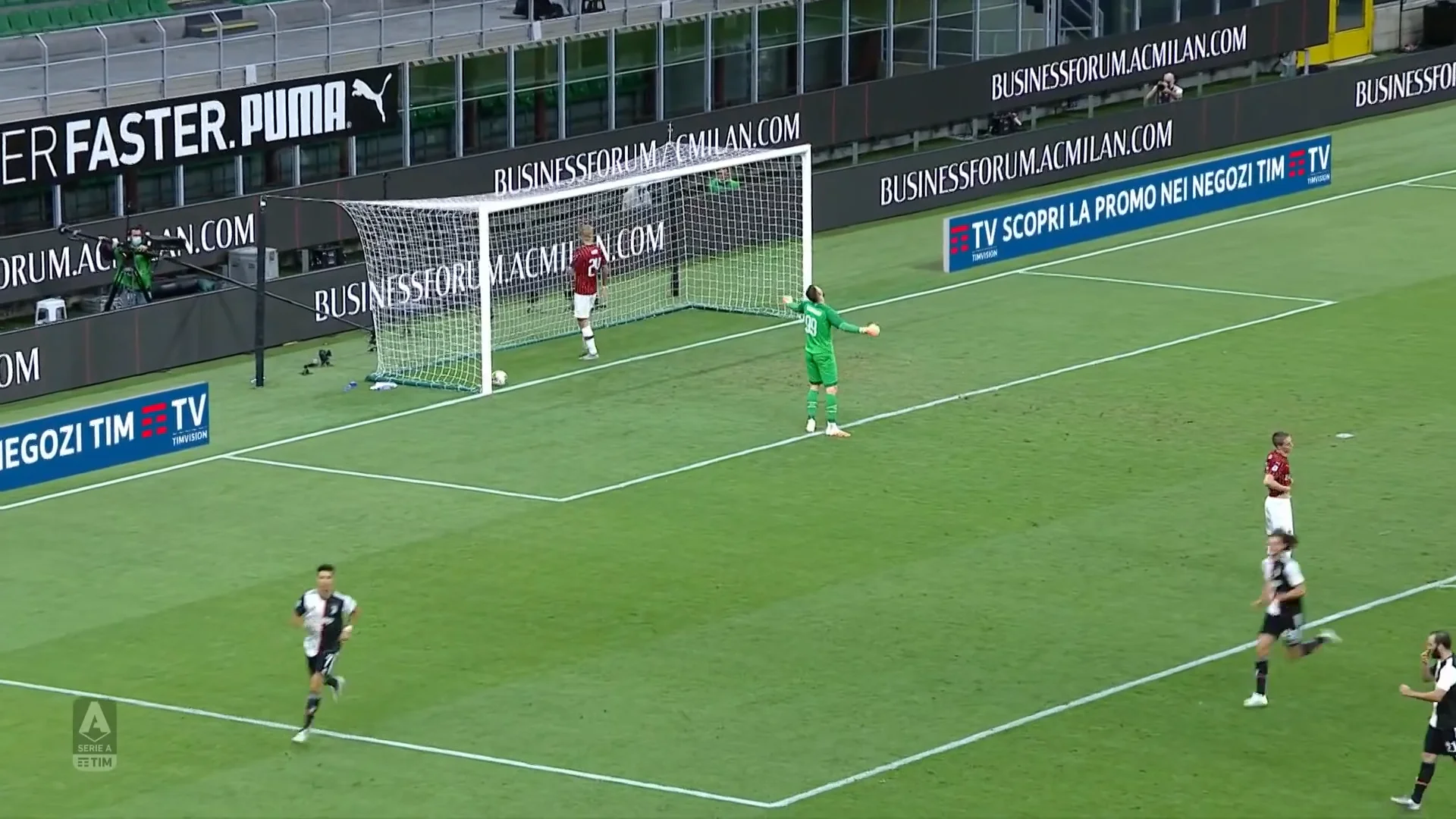 Goal #730 vs AC Milan
